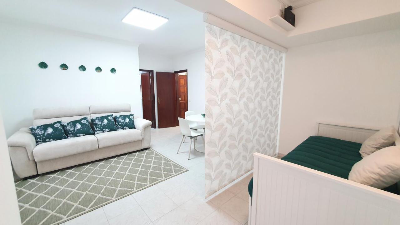 Caldas Da Rainha'S Green & White Buitenkant foto